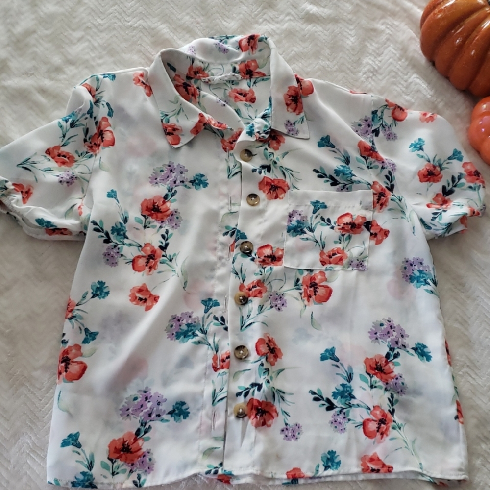 Beautiful Flowery blouse
